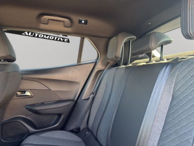 Peugeot 2008 PureTech 100 S&S Allure (13)