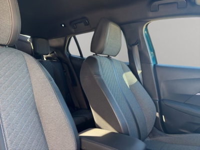 Peugeot 2008 PureTech 100 S&S Allure (18)