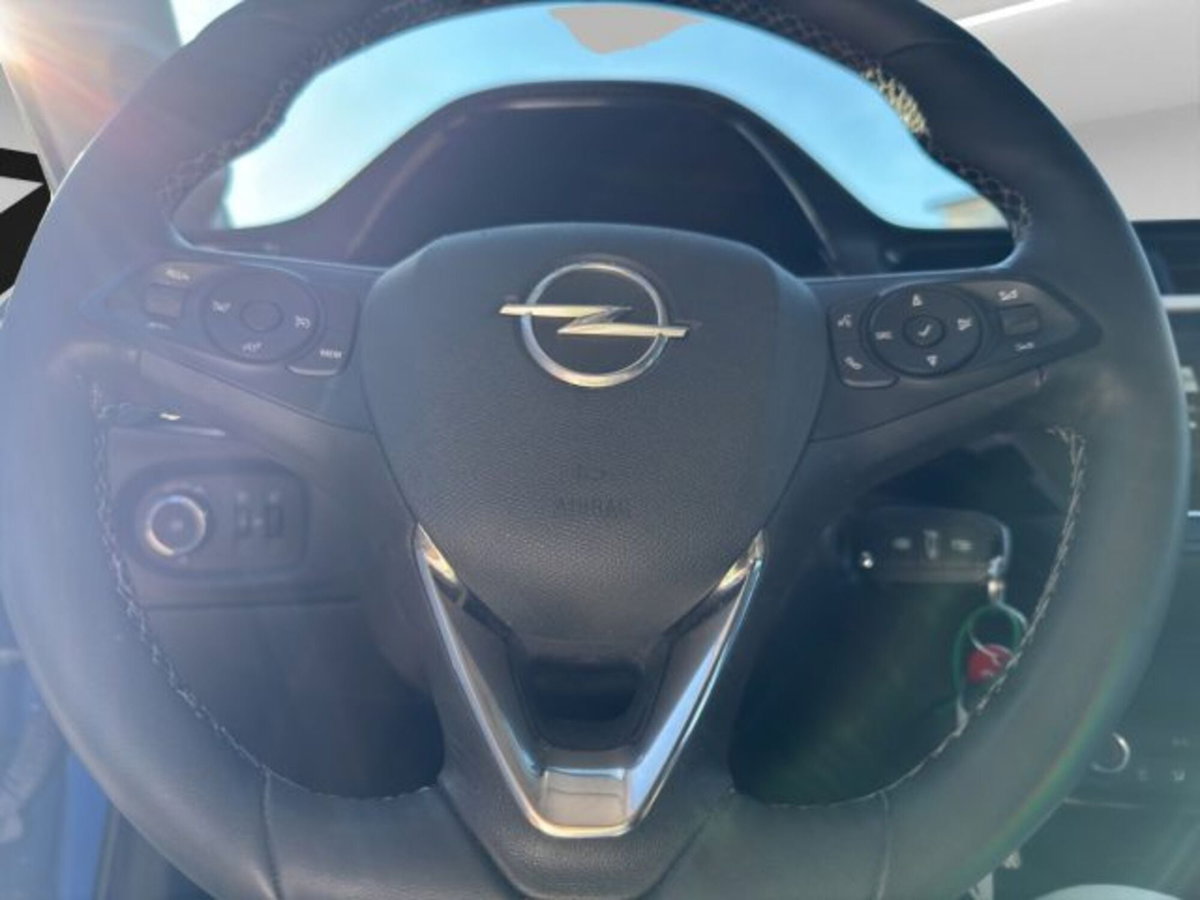 Opel Corsa 1.2 Edition (10)