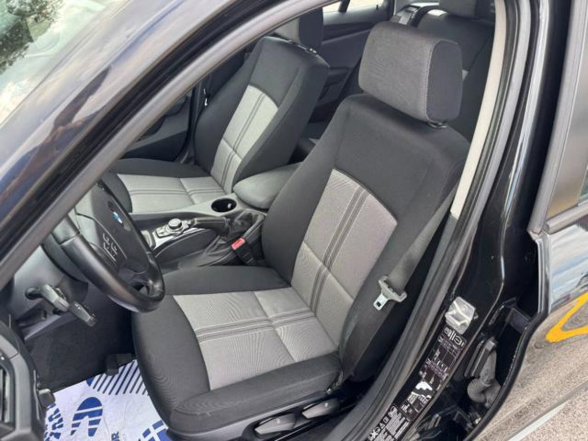 BMW X1 xDrive20d Futura (11)