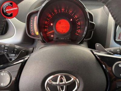 Toyota Aygo 1.0 VVT-i 69 CV 5 porte x-clusiv (14)