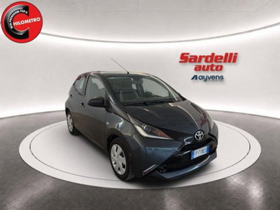 Toyota Aygo 1.0 VVT-i 69 CV 5 porte x-clusiv (2)
