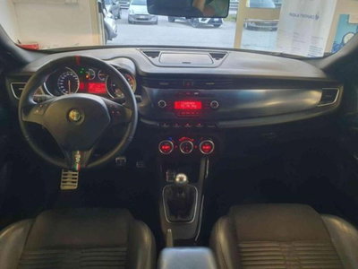Alfa Romeo Giulietta 2.0 JTDm-2 Exclusive 140cv (9)