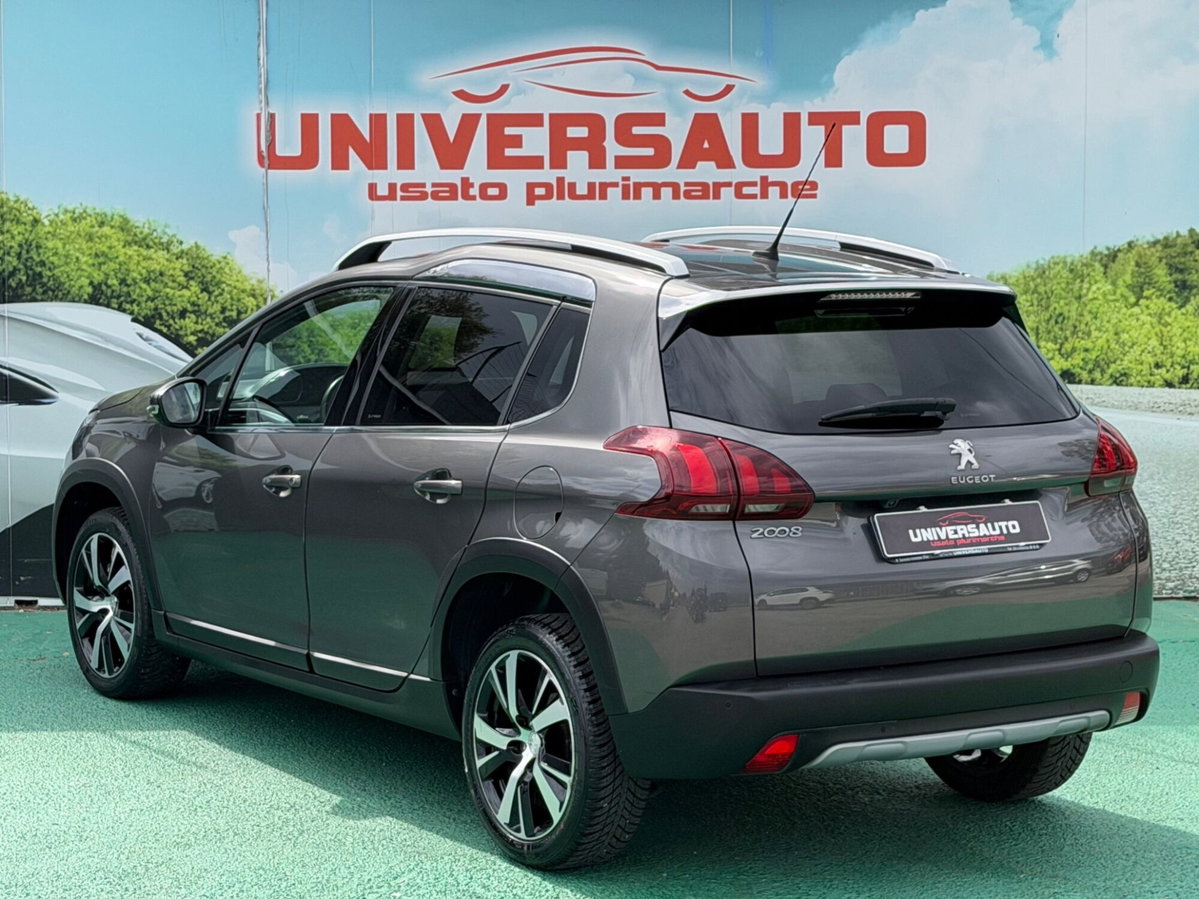 Peugeot 2008 BlueHDi 100 S&S Allure (4)