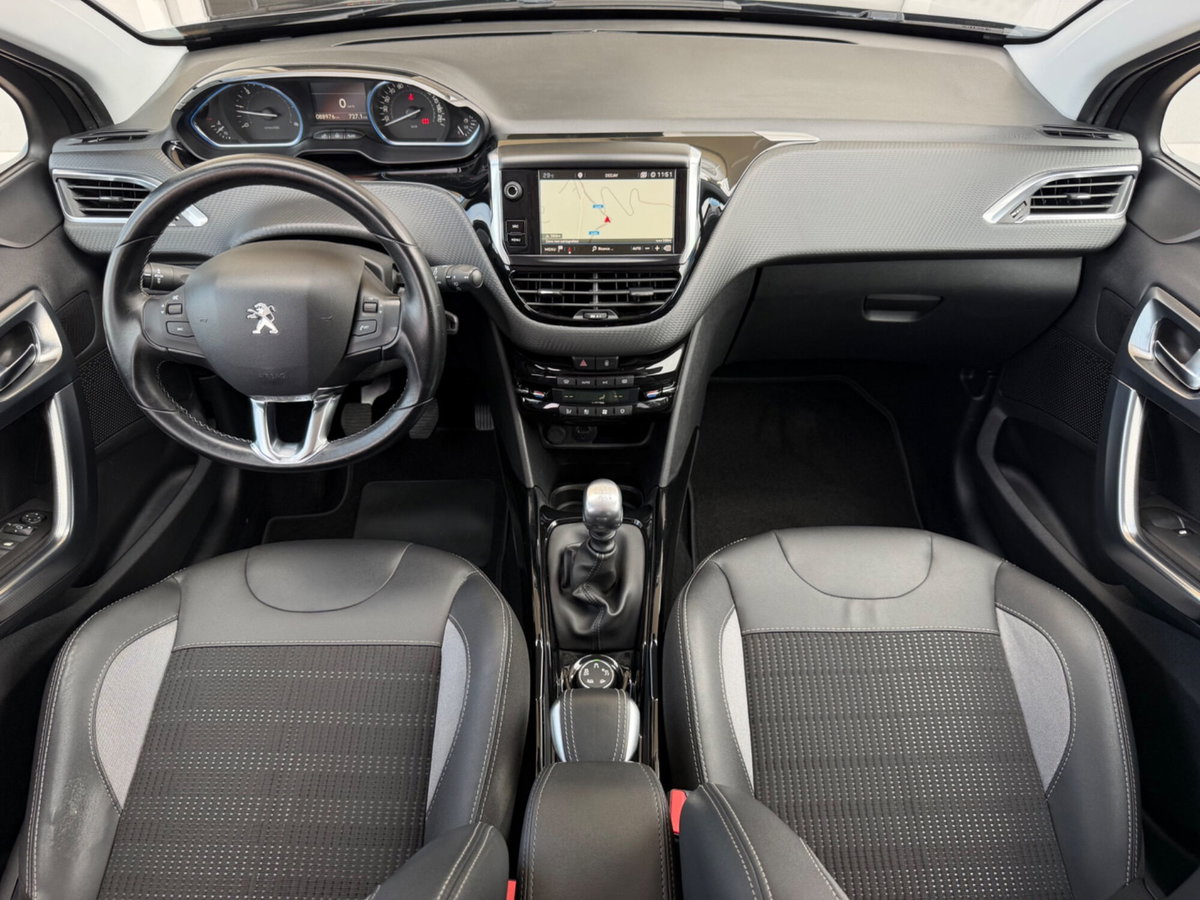 Peugeot 2008 BlueHDi 100 S&S Allure (6)