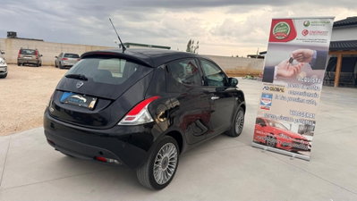 Lancia Ypsilon 1.3 MJT 16V 95 CV 5 porte S&S Silver (10)