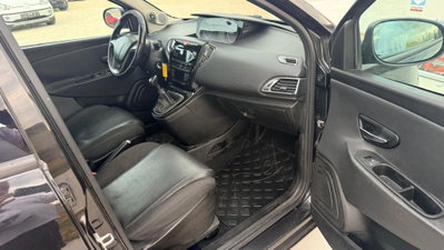 Lancia Ypsilon 1.3 MJT 16V 95 CV 5 porte S&S Silver (20)