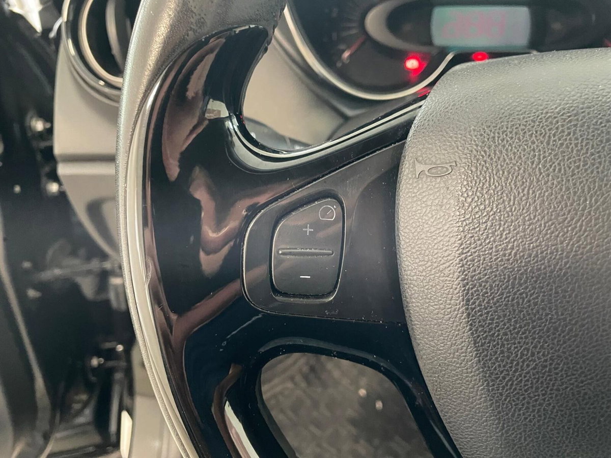 Renault Captur 1.5 dCi 8V 90 CV EDC Energy R-Link (10)