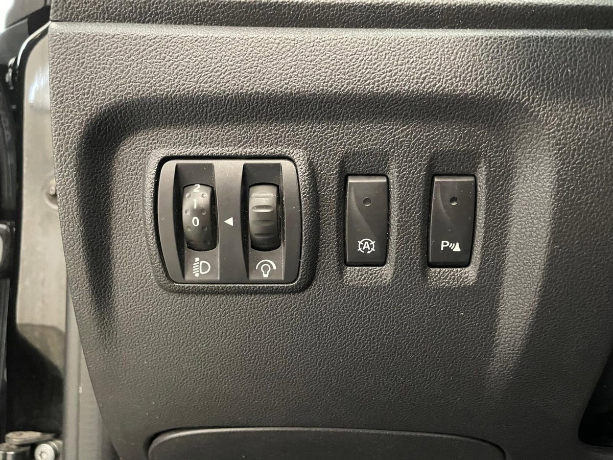 Renault Captur 1.5 dCi 8V 90 CV EDC Energy R-Link (12)