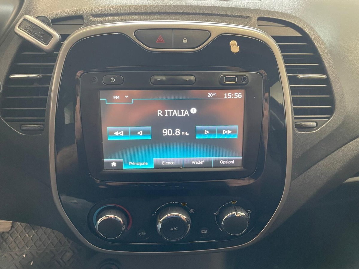 Renault Captur 1.5 dCi 8V 90 CV EDC Energy R-Link (16)