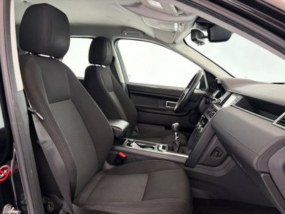 Land Rover Discovery Sport 2.2 TD4 SE (16)