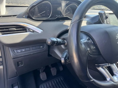 Peugeot 208 HDi 68 CV 5 porte Allure (20)