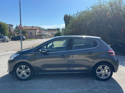 Peugeot 208 HDi 68 CV 5 porte Allure (8)