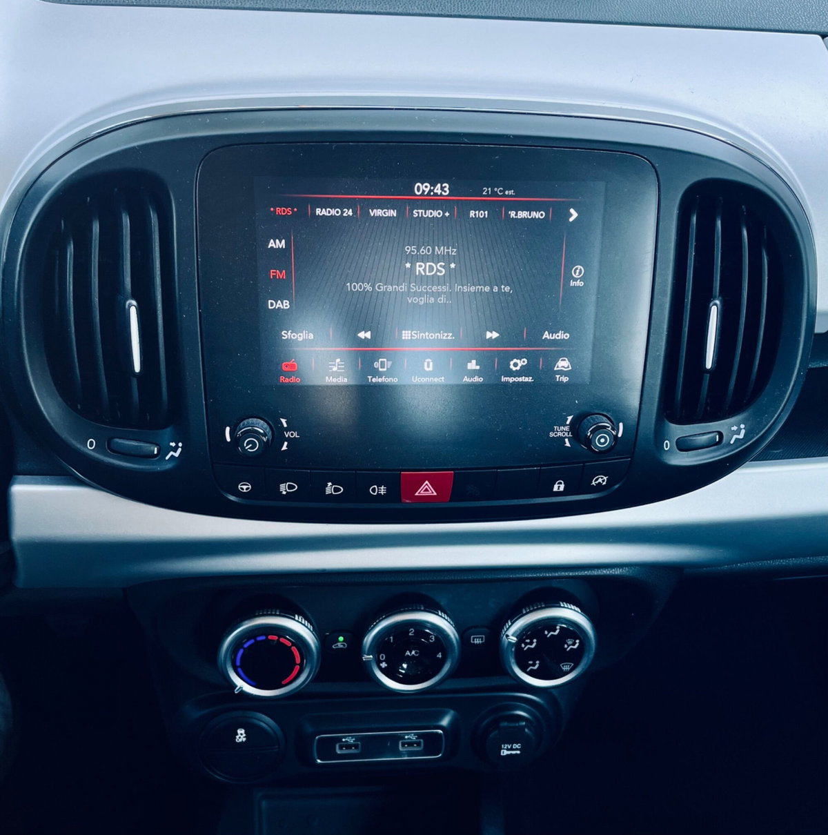 Fiat 500L 1.3 Multijet 95 CV Connect (11)