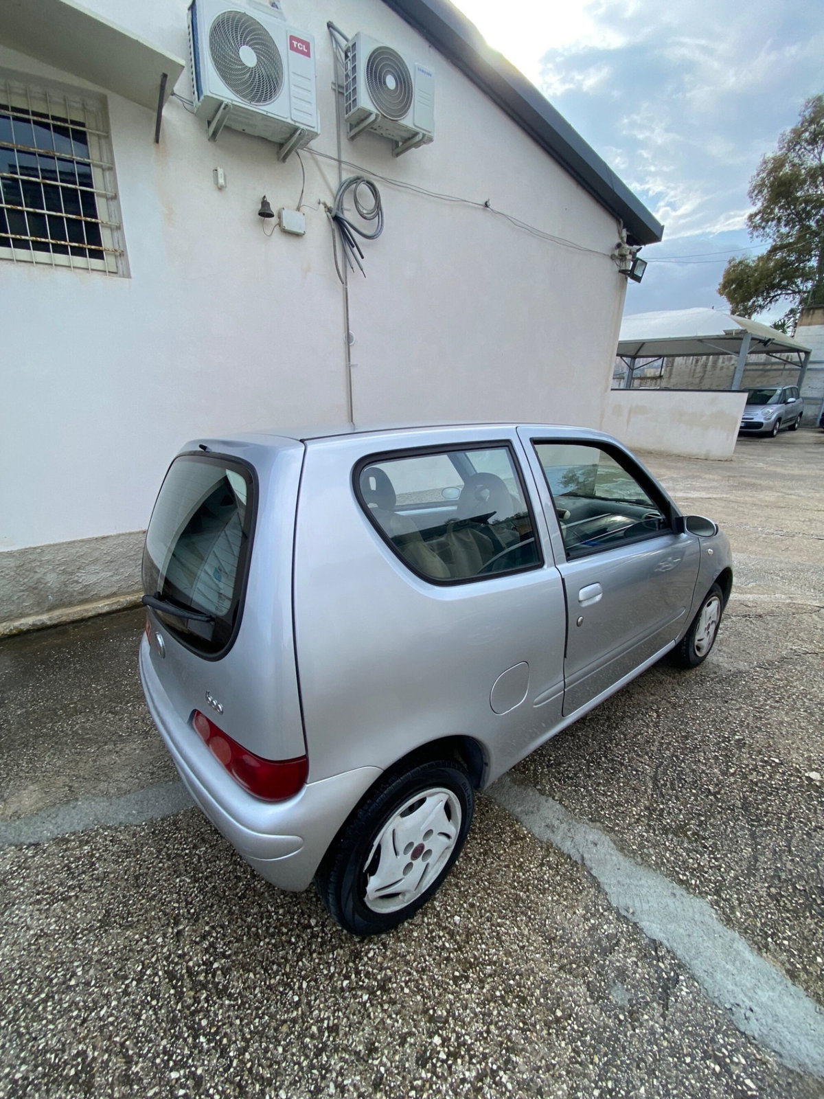 Fiat 600 1.1 Active (11)