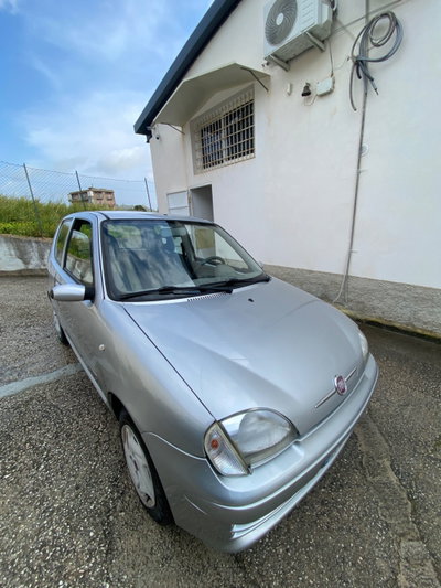Fiat 600 1.1 Active (9)