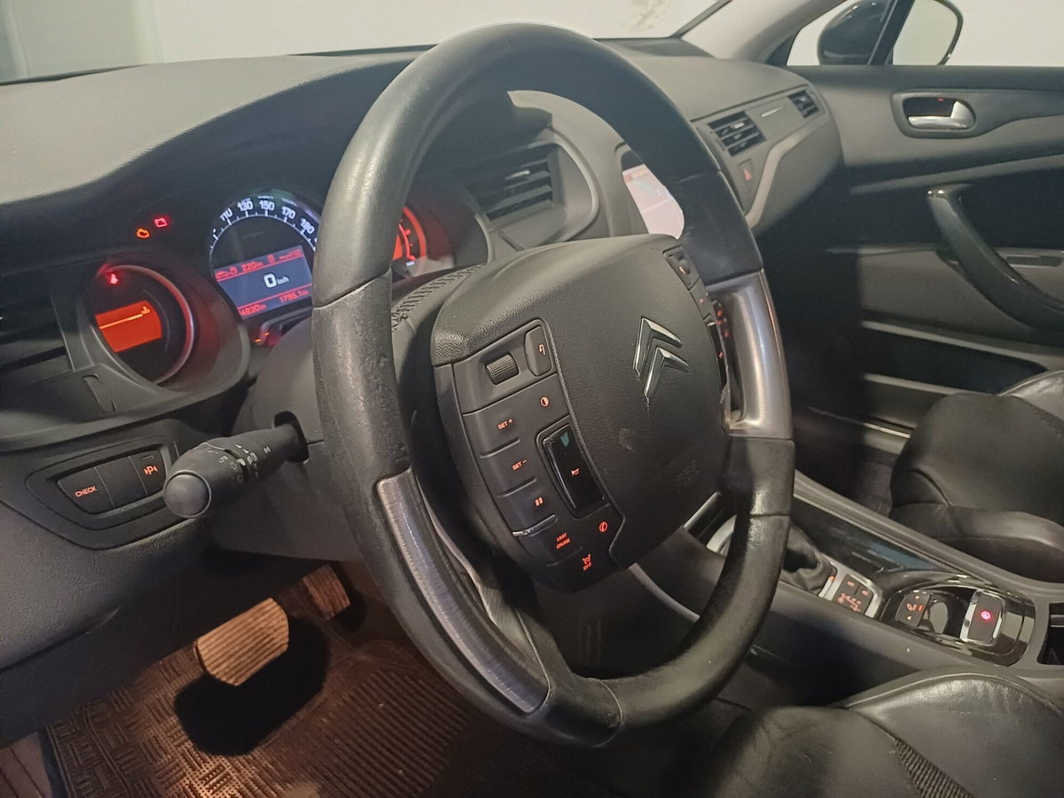Citroen C5 Station Wagon 2.0 HDi 138 aut. Exclusive Style (14)