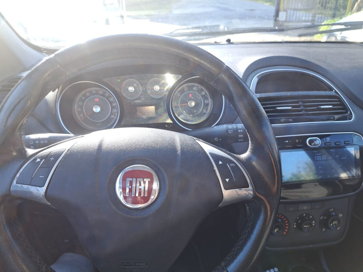 Fiat Punto Evo 1.3 Mjt 95 CV DPF 5 porte S&S Dualogic Dynamic (8)