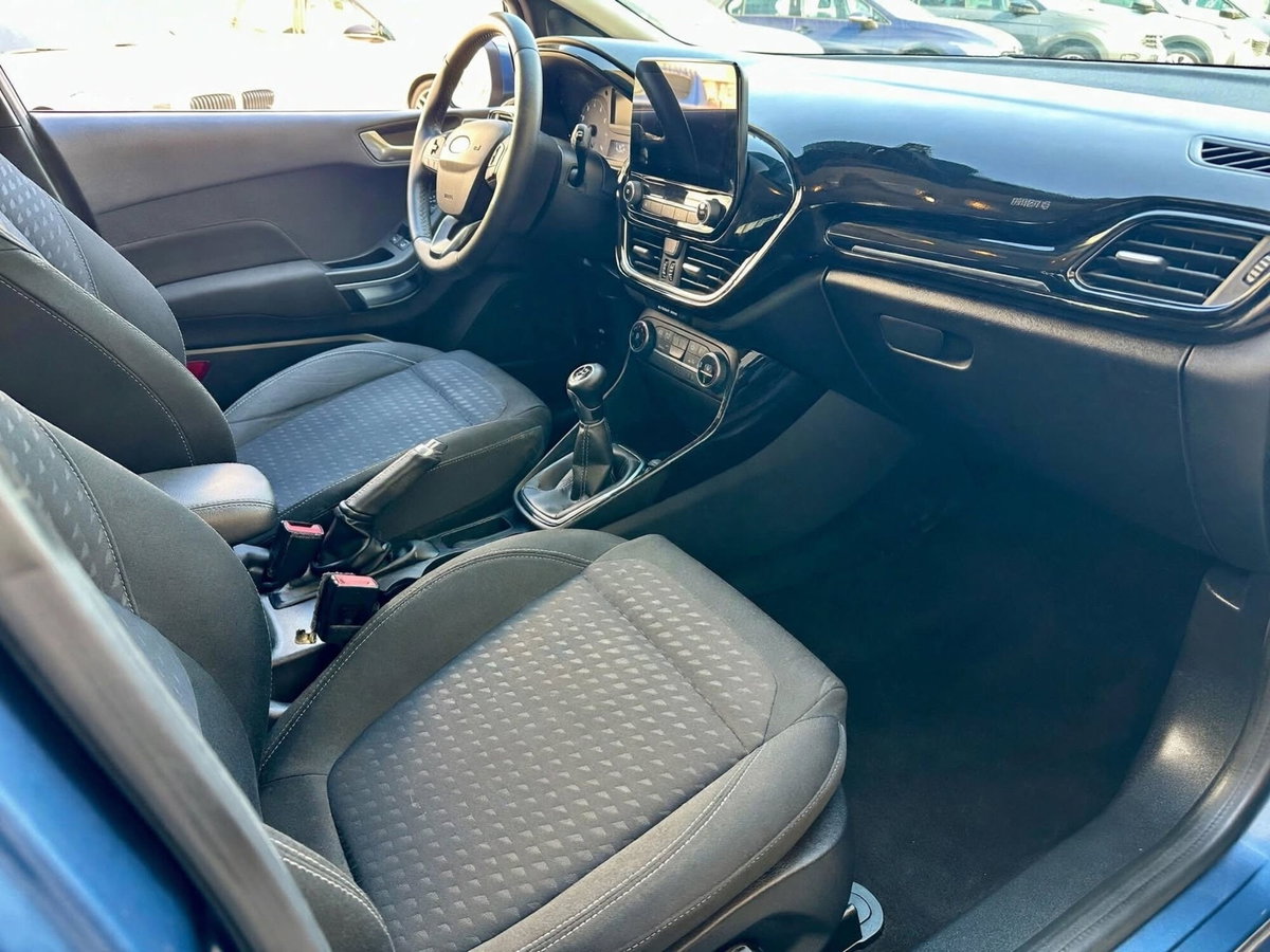 Ford Fiesta 1.1 85 CV 5 porte Titanium (11)