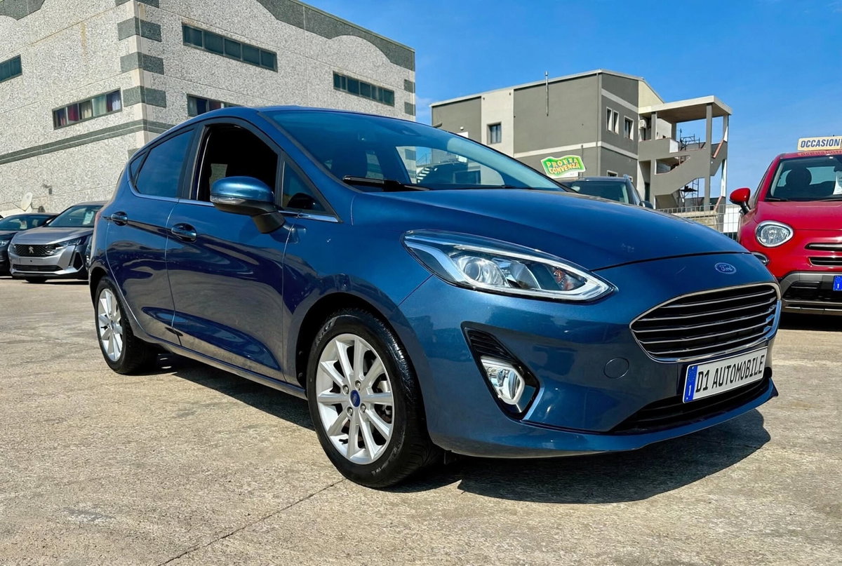 Ford Fiesta 1.1 85 CV 5 porte Titanium (2)