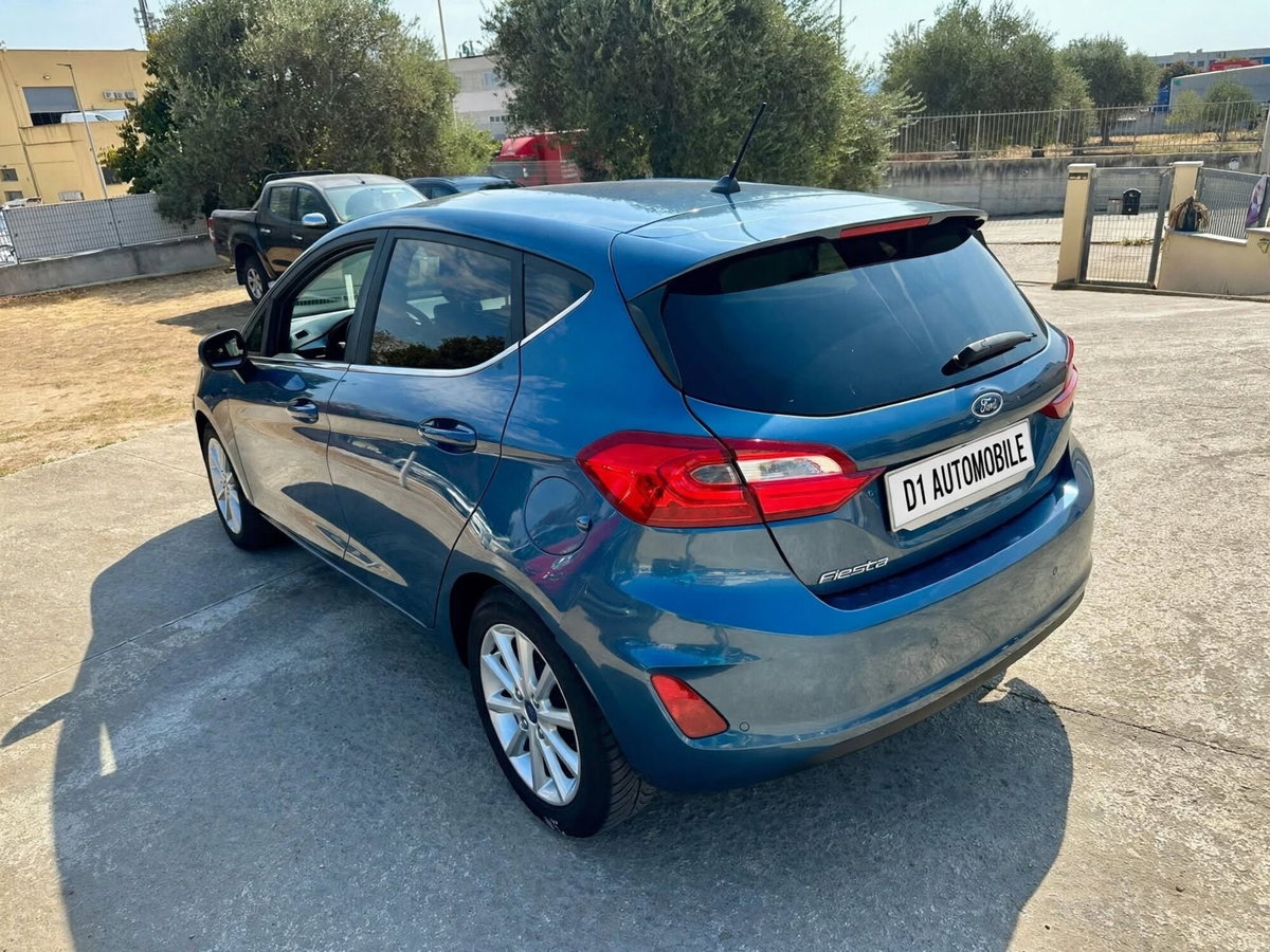 Ford Fiesta 1.1 85 CV 5 porte Titanium (7)