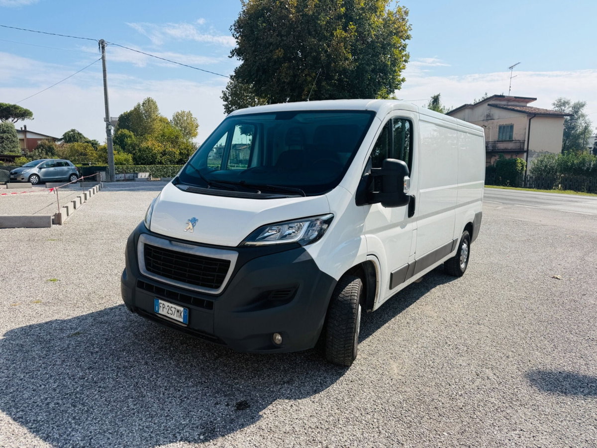 Peugeot Boxer Furgone 330 2.0 BlueHDi 130CV PM-TN Furgone (3)