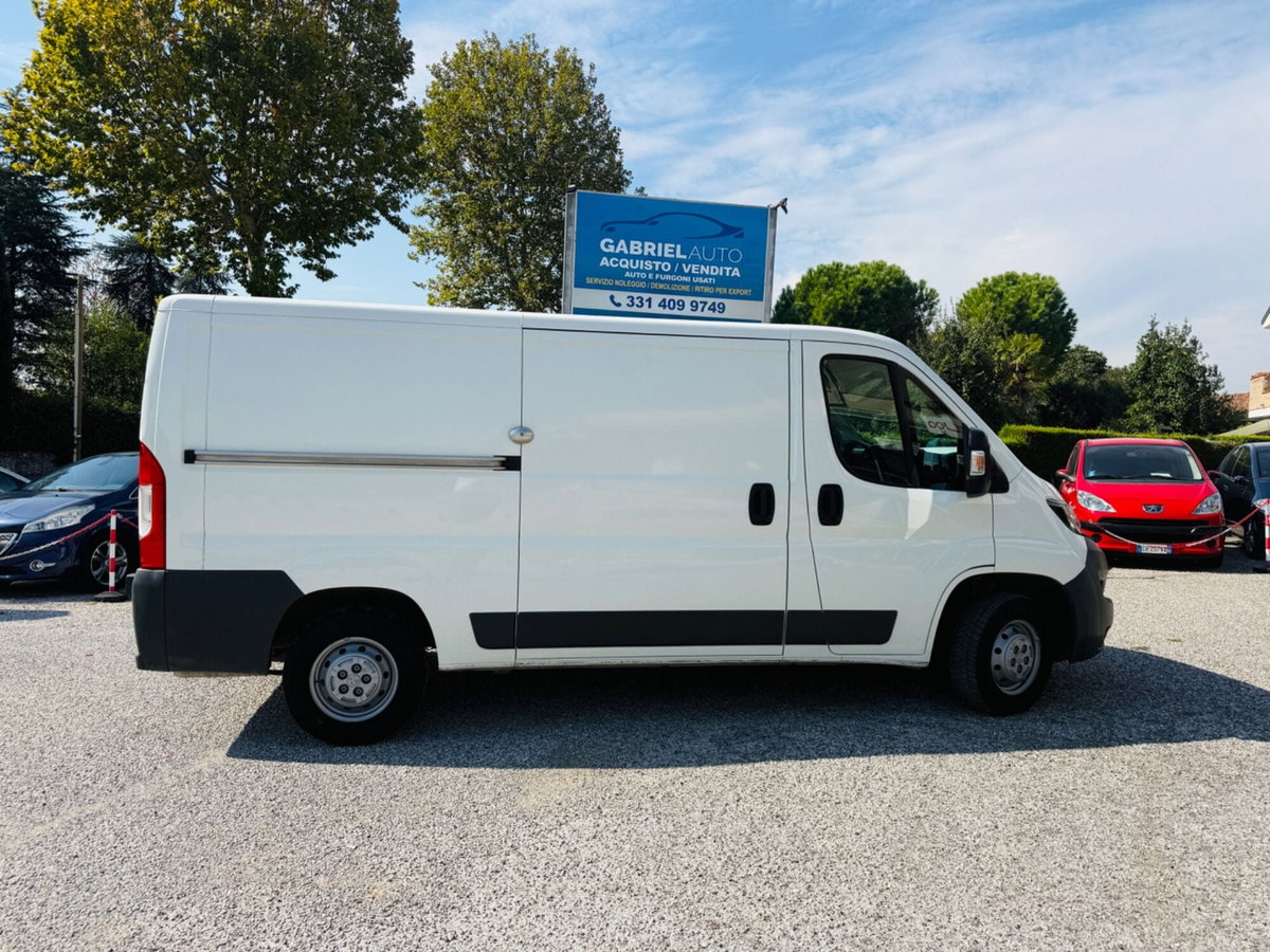 Peugeot Boxer Furgone 330 2.0 BlueHDi 130CV PM-TN Furgone (8)