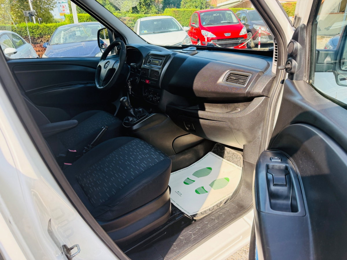 Opel Combo 1.6 CDTI 105CV PL-TN Van (1000kg) (20)