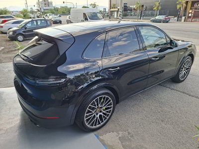 Porsche Cayenne 3.0 V6 Platinum Edition (6)