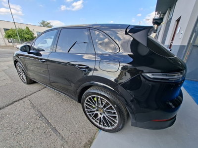 Porsche Cayenne 3.0 V6 Platinum Edition (9)
