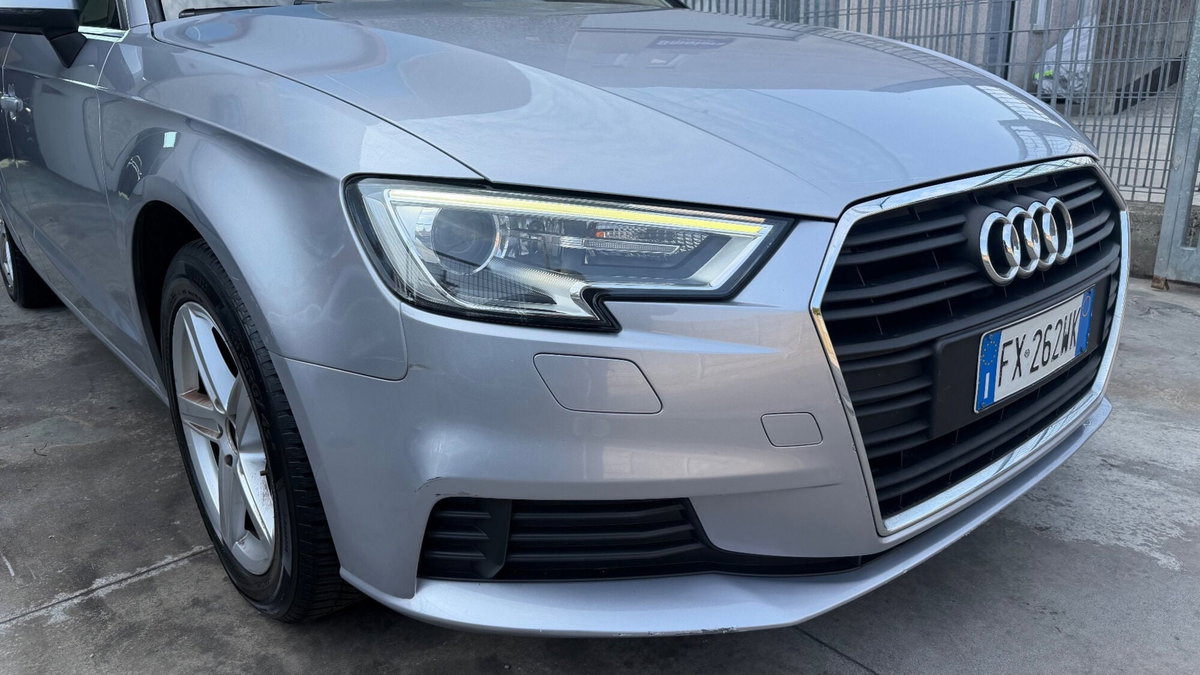 Audi A3 Sportback 35 TFSI COD Admired (14)