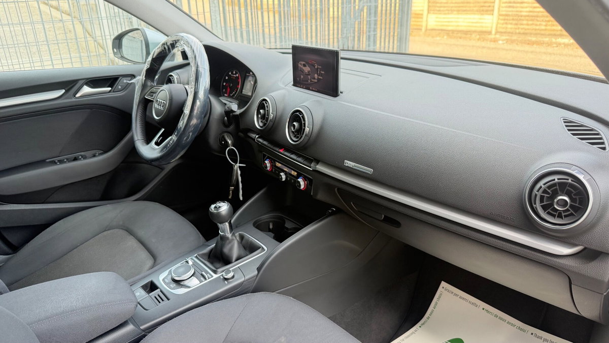 Audi A3 Sportback 35 TFSI COD Admired (15)