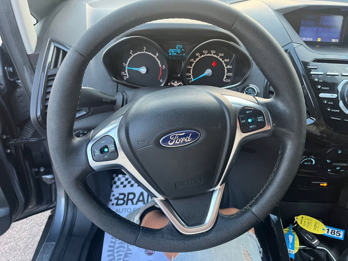 Ford EcoSport 1.5 TDCi 95 CV Titanium S (12)