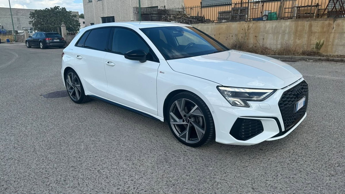 Audi A3 Sportback 35 TDI S tronic S line edition (2)