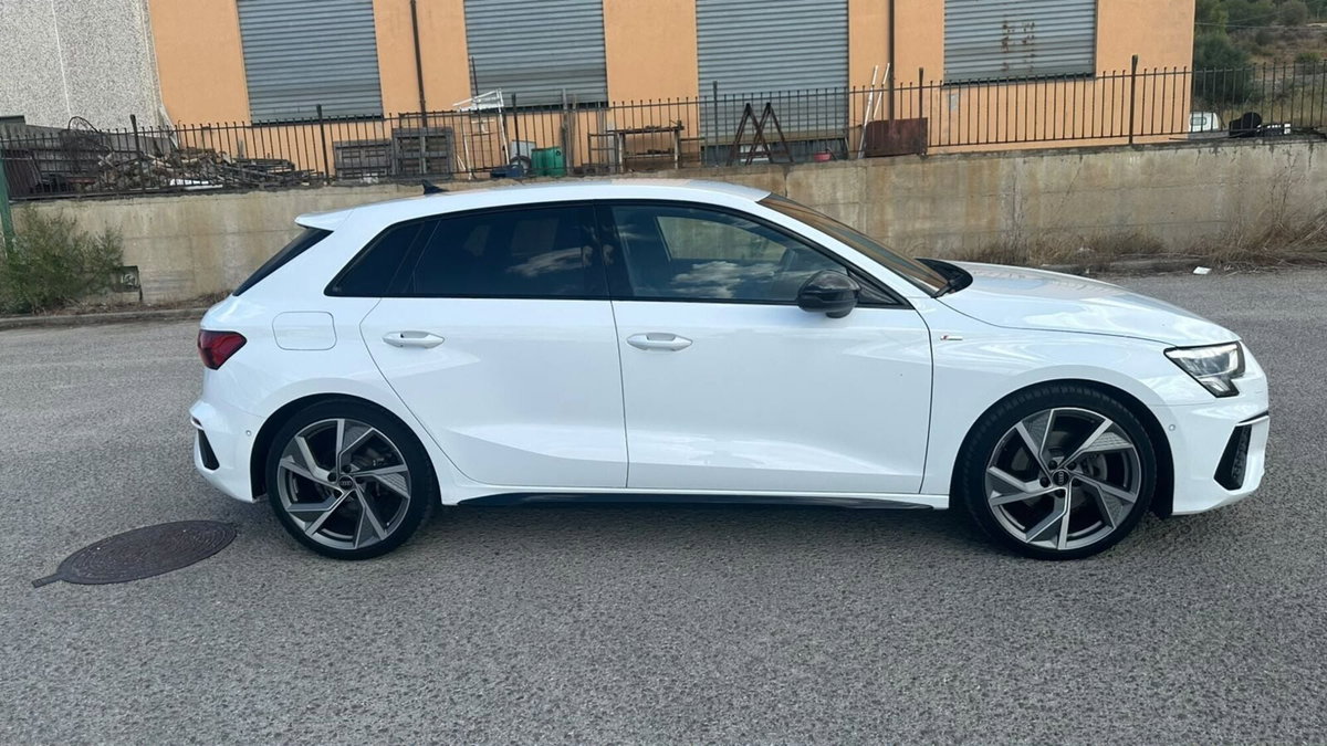 Audi A3 Sportback 35 TDI S tronic S line edition (3)