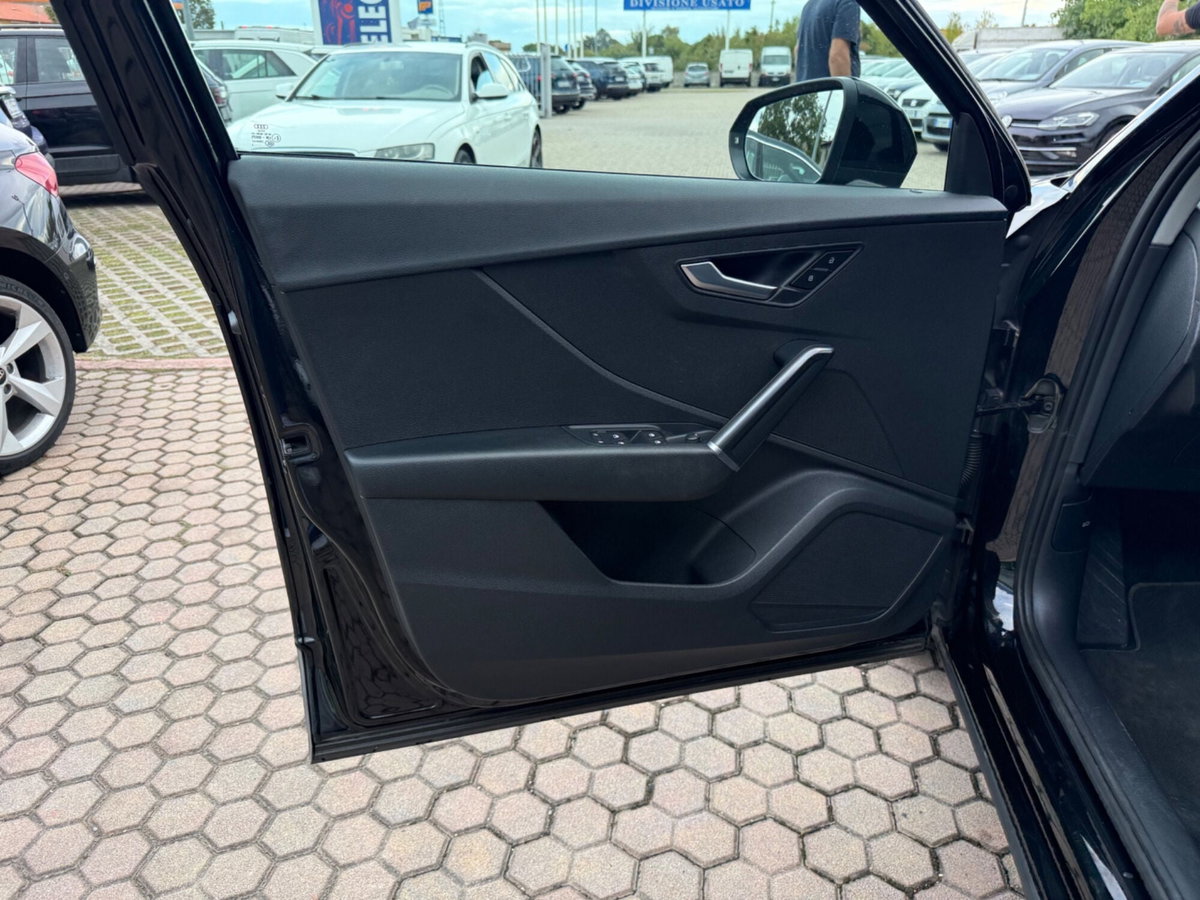 Audi Q2 Q2 35 TDI quattro S tronic S line Edition (19)