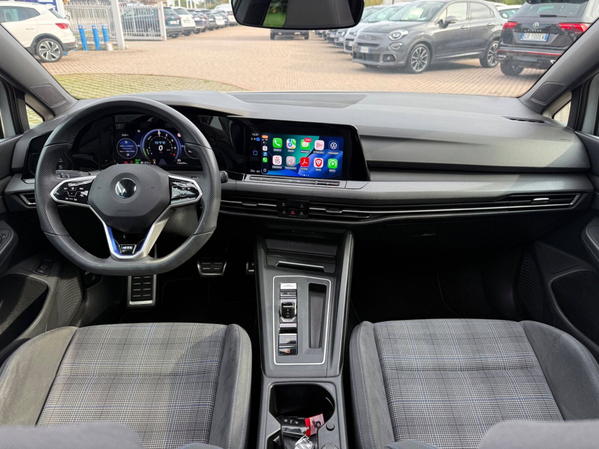 Volkswagen Golf 1.4 GTE DSG Plug-In Hybrid (10)