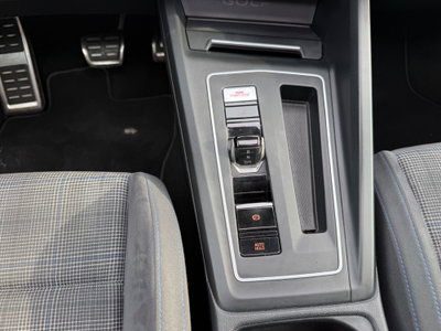 Volkswagen Golf 1.4 GTE DSG Plug-In Hybrid (12)