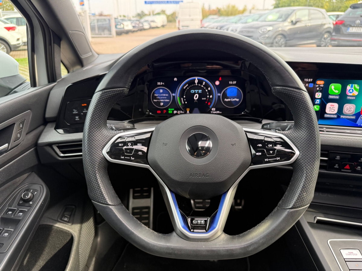 Volkswagen Golf 1.4 GTE DSG Plug-In Hybrid (14)
