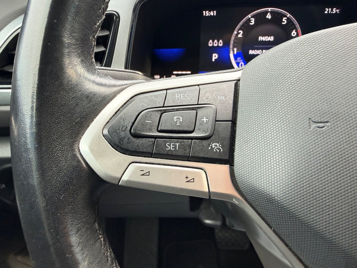 Volkswagen T-Roc 1.5 TSI ACT Business BlueMotion Technology (16)
