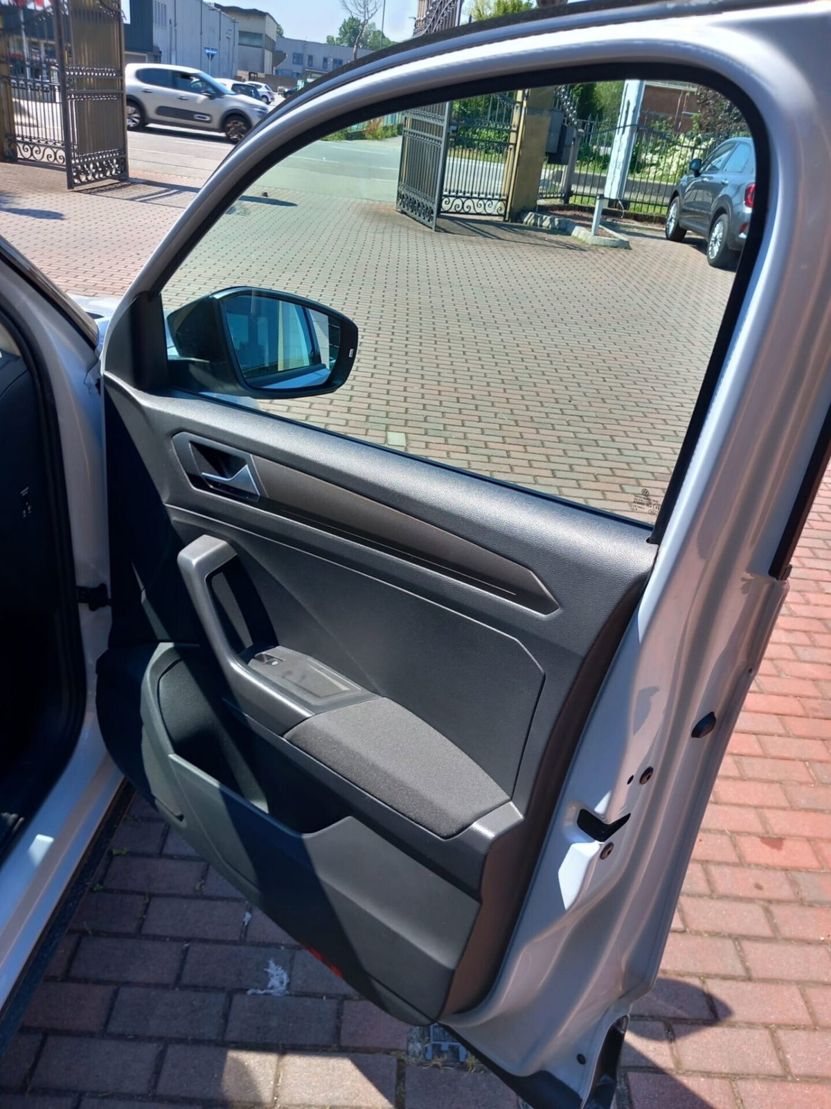 Volkswagen T-Roc 1.0 TSI 115 CV Style BlueMotion Technology (12)