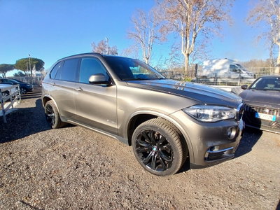 BMW X5 xDrive25d Experience usata