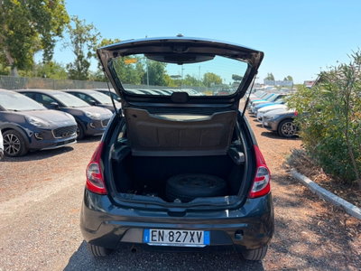 Dacia Sandero 1.2 16V GPL 75CV Embleme (6)