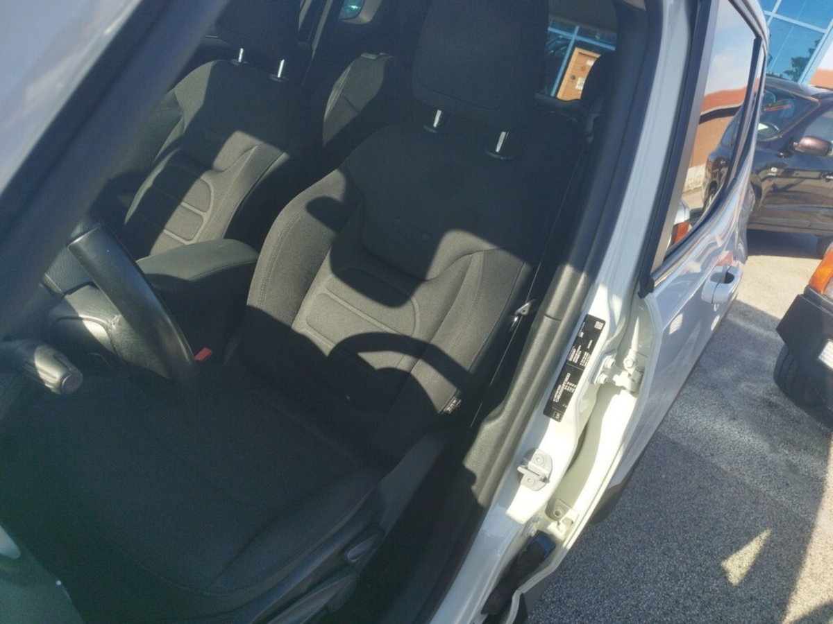 Jeep Renegade 2.0 Mjt 140CV 4WD Active Drive Limited (6)