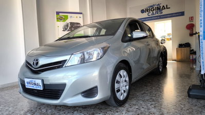 Toyota Yaris 1.D-4D DPF 5 porte Now usata