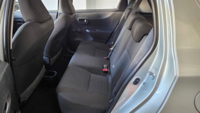 Toyota Yaris 1.D-4D DPF 5 porte Now (16)