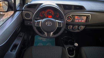 Toyota Yaris 1.D-4D DPF 5 porte Now (20)
