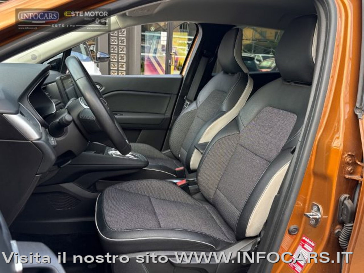 Renault Captur Plug-in Hybrid E-Tech 160 CV Intens (5)