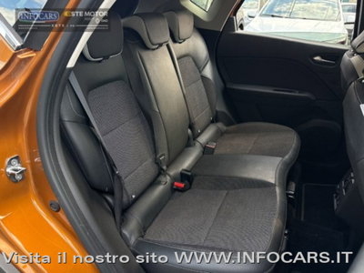Renault Captur Plug-in Hybrid E-Tech 160 CV Intens (8)