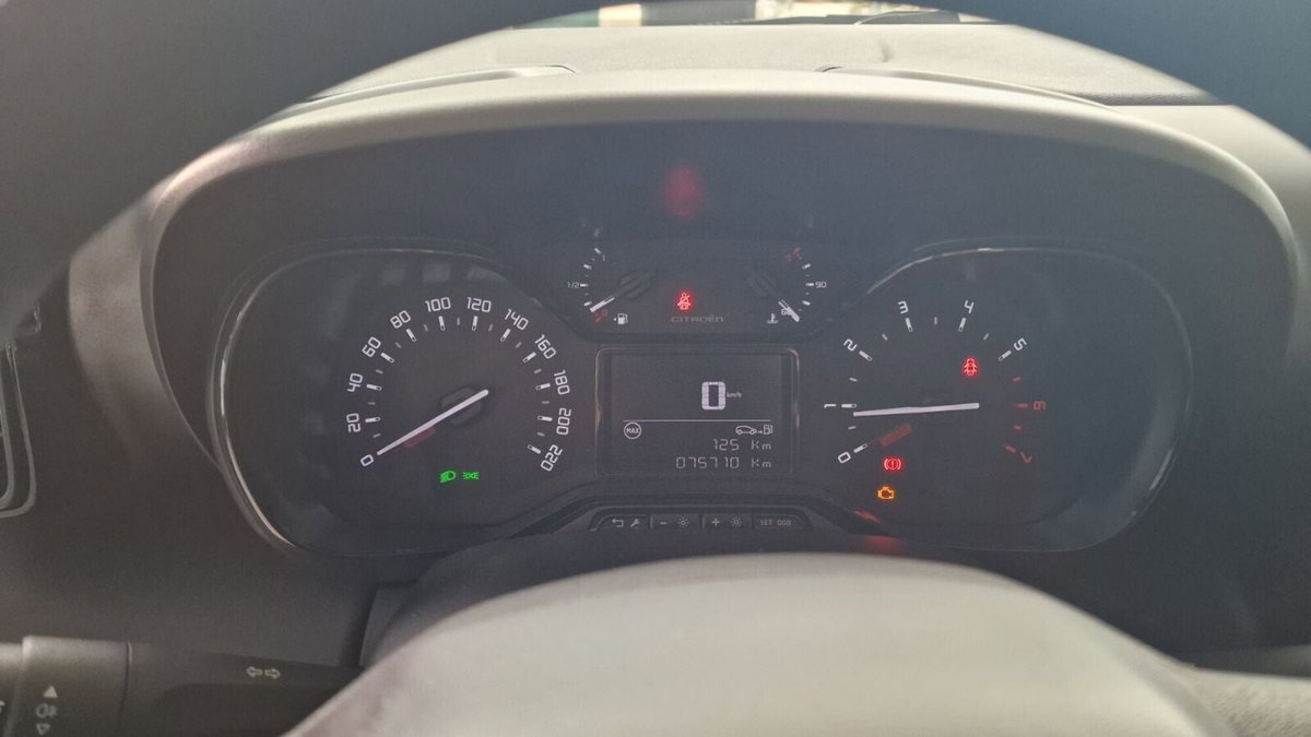 Citroen C3 Aircross BlueHDi 110 S&S Live (6)